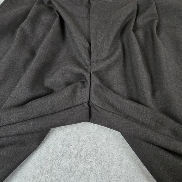 L.L. Bean Pants Mens Size 36x30 Gray Pleated Dress Pants 100% Wool - Picture 3 of 11